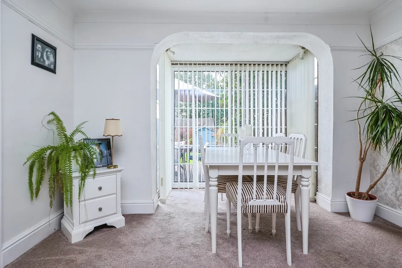 Farnborough Road, Clifton, NG11, photo 11