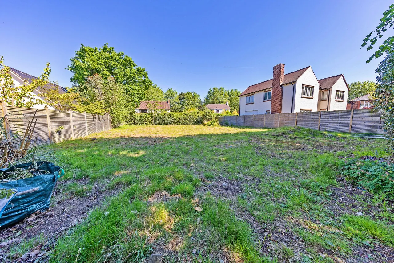 Land at, Grantham Avenue, Stockton Heath, Warrington, WA4 6PF, photo 3