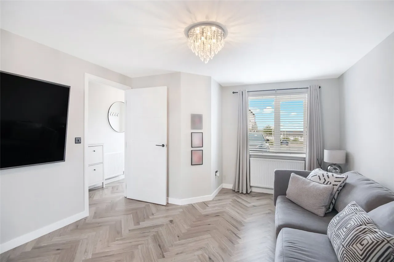 Gilbertfield Wynd, Cambuslang, Lanarkshire, G72, photo 4