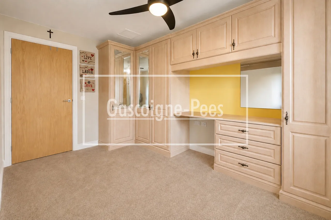 London Road, Guildford, GU1, photo 6
