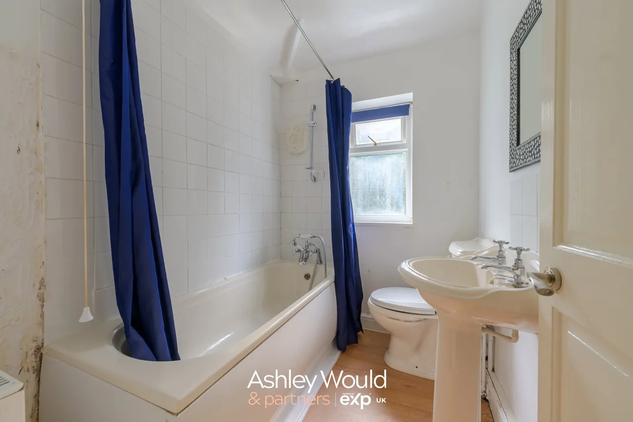 Windsor Close, Halesowen, B63, photo 13