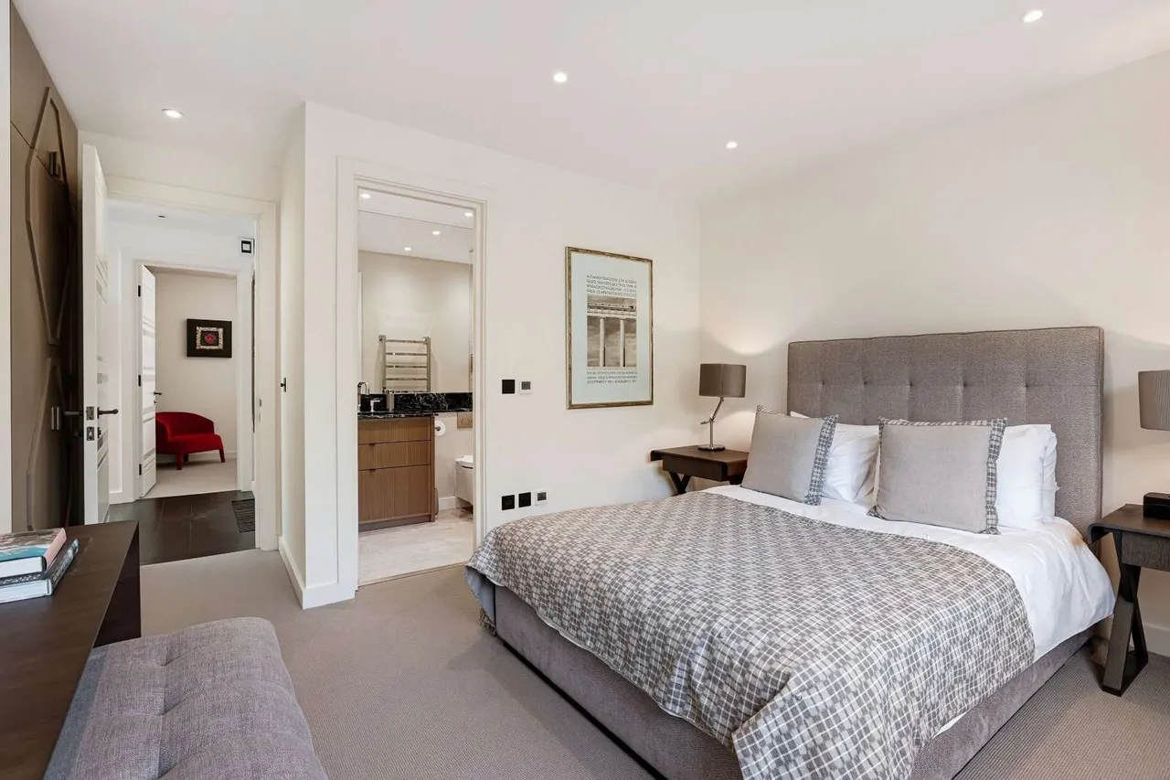 Shepherds Walk, London, NW3, photo 11