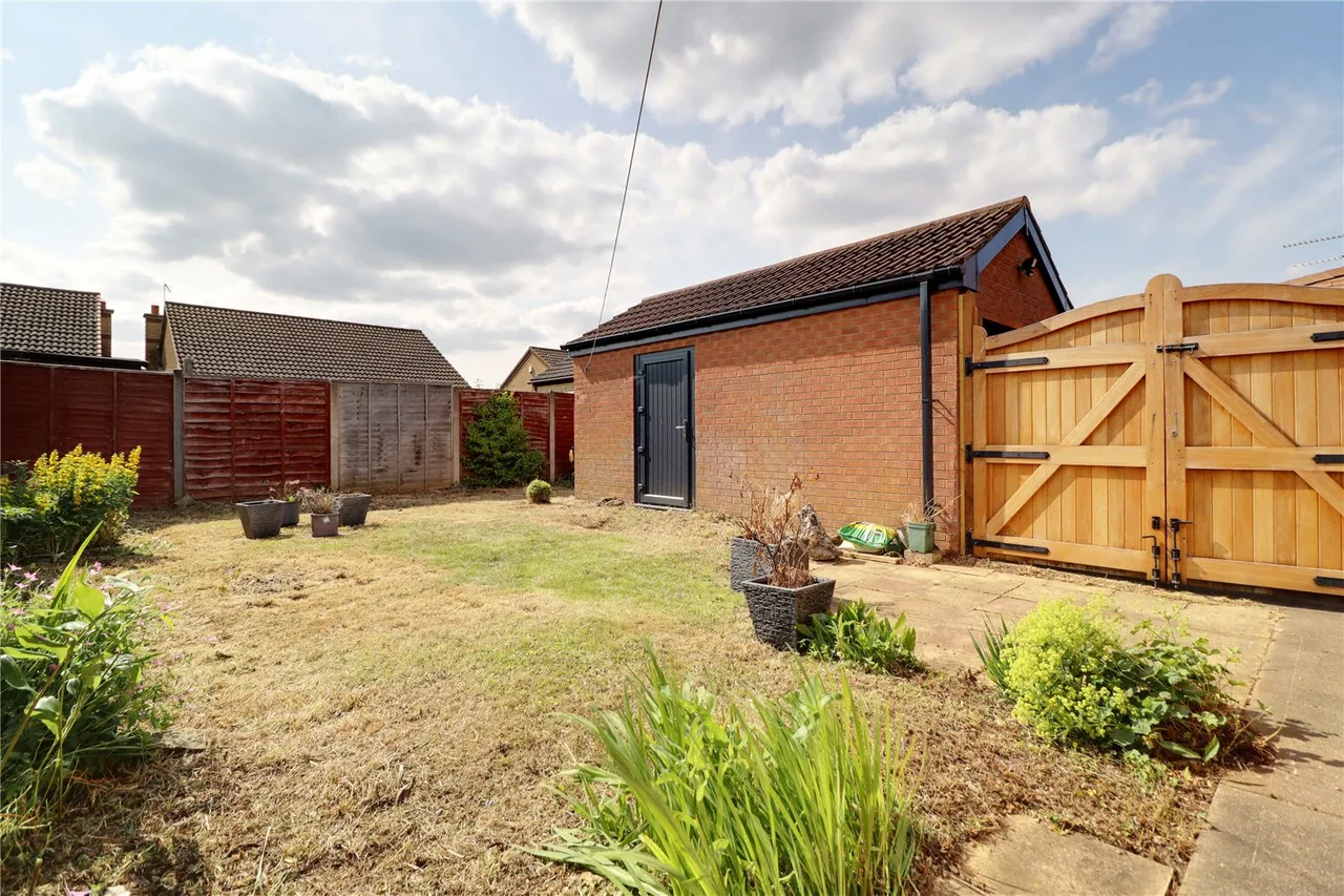 Allison Close, Messingham, DN17, photo 12