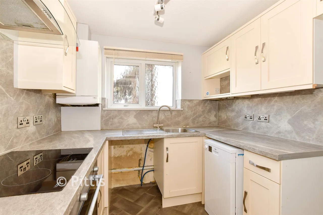 Cornwall Road, Ventnor, PO38, photo 4