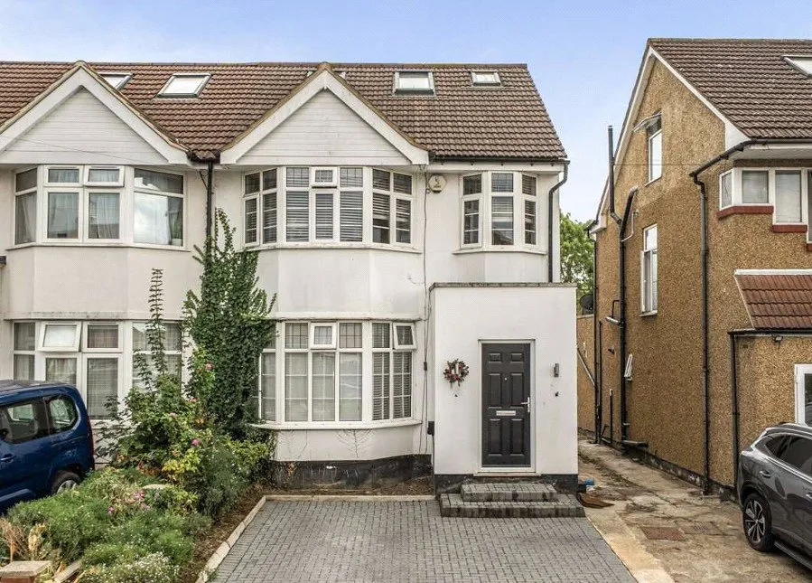 2 bed flat for sale, Park Mead, Harrow, HA2