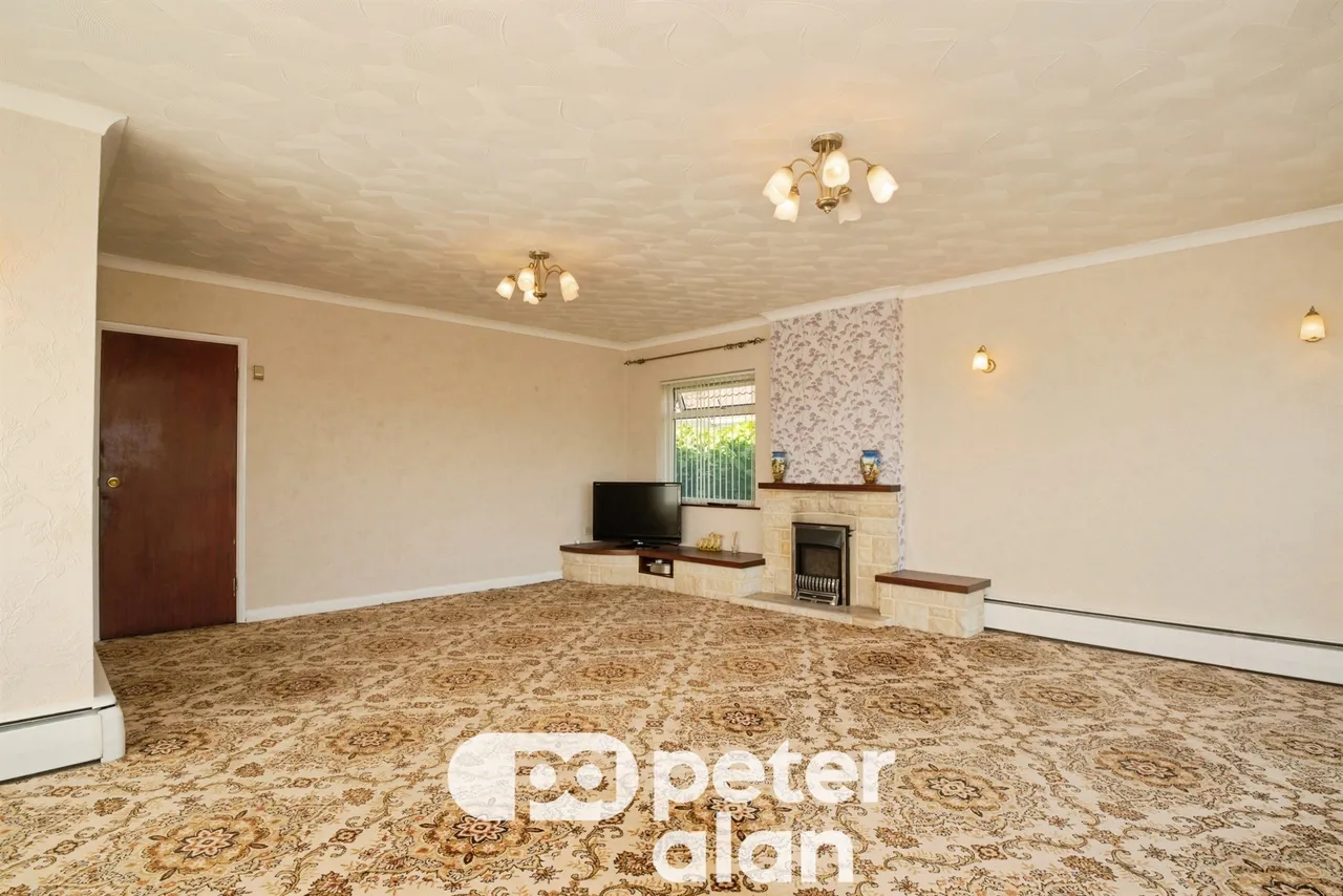 Highfield Gardens, Newport, NP10, photo 6