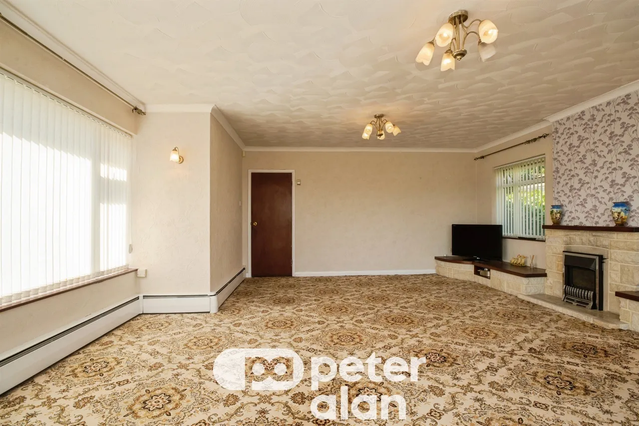 Highfield Gardens, Newport, NP10, photo 5