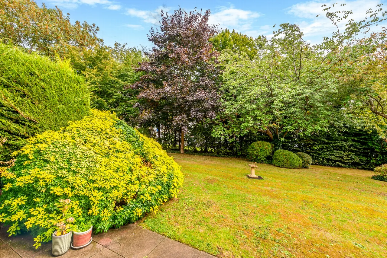 Footscray Road, Eltham, SE9 2SS, photo 11