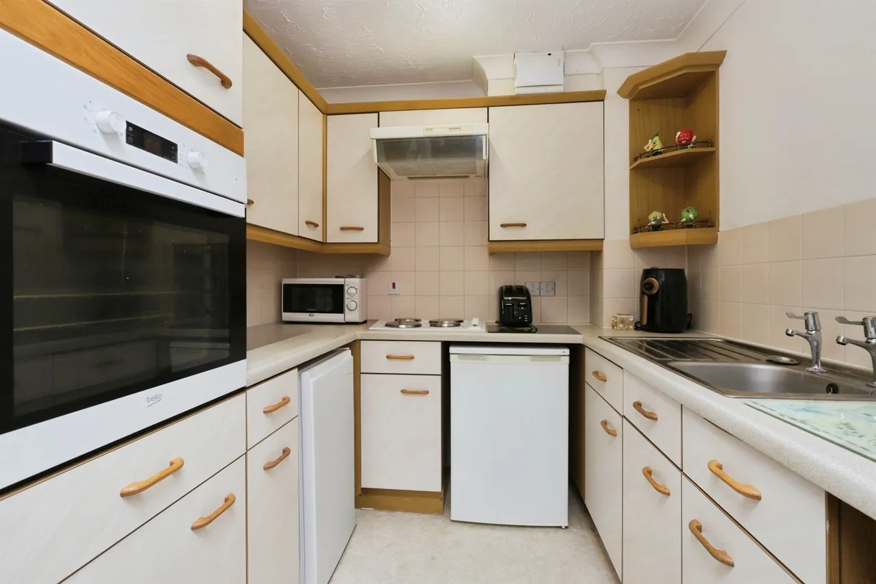 Granville Road, Eastbourne, photo 4
