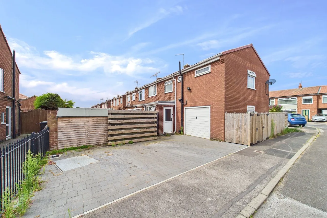 4 bed house for sale, Highthorn Road, York, YO31