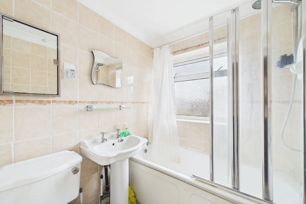Highthorn Road, York, YO31, photo 17