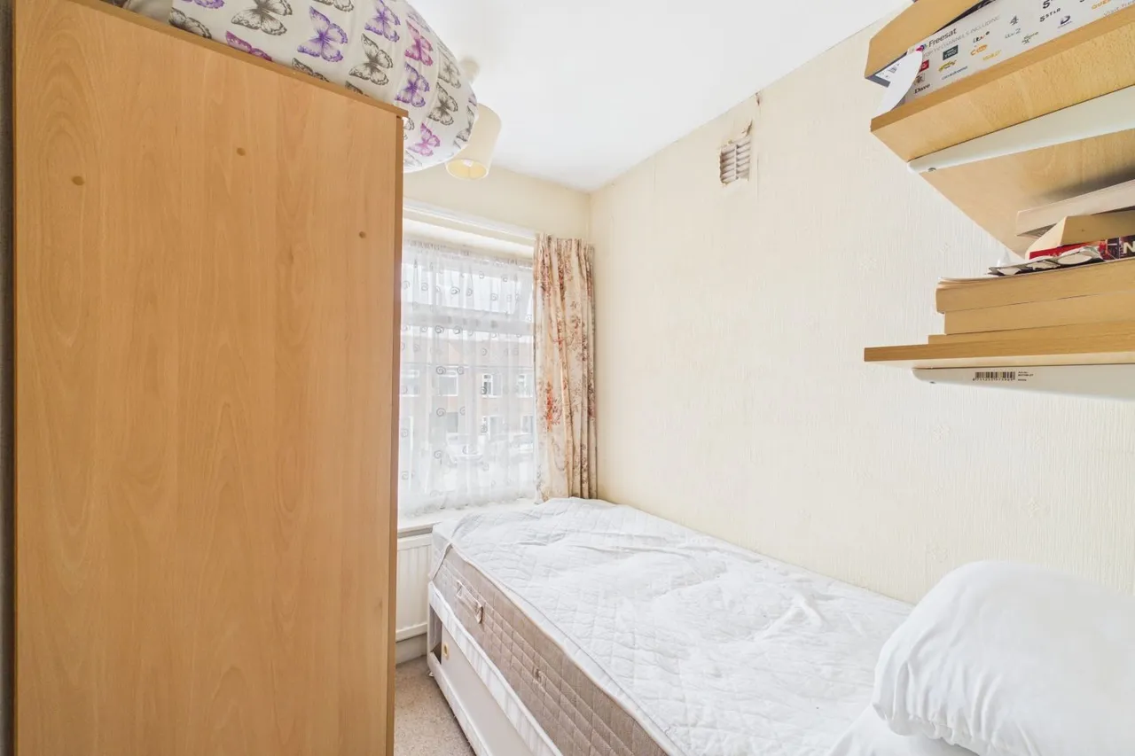 Highthorn Road, York, YO31, photo 16