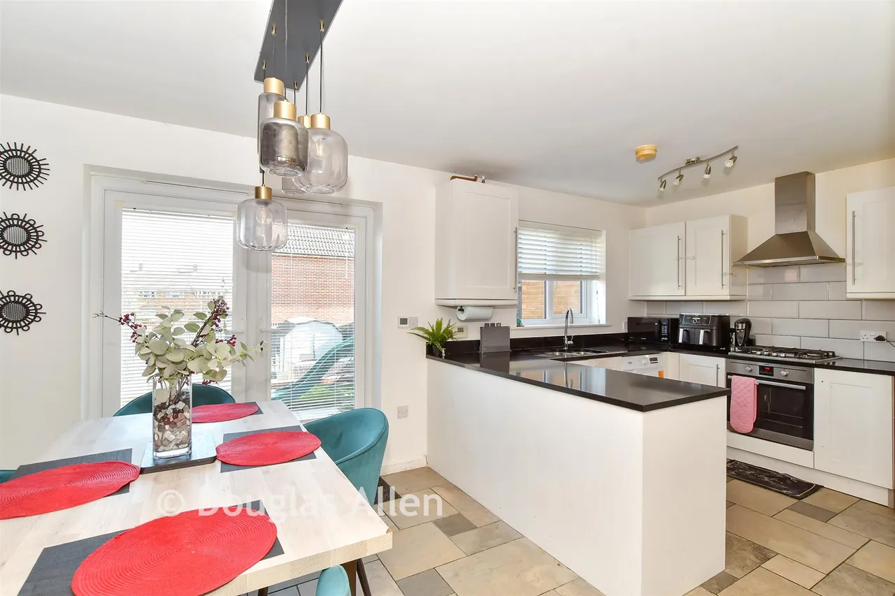 Rosen Crescent, Brentwood, CM13, photo 4