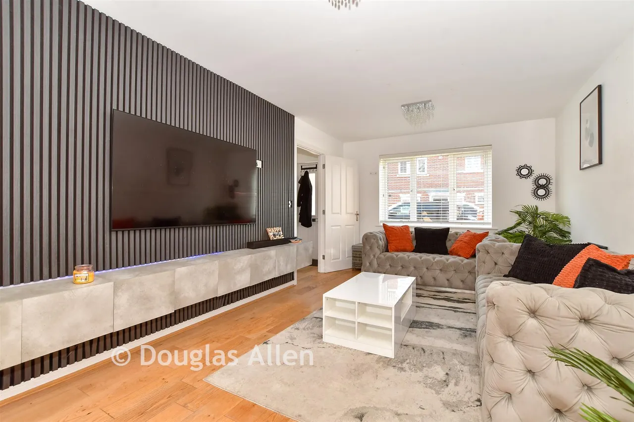 Rosen Crescent, Brentwood, CM13, photo 3