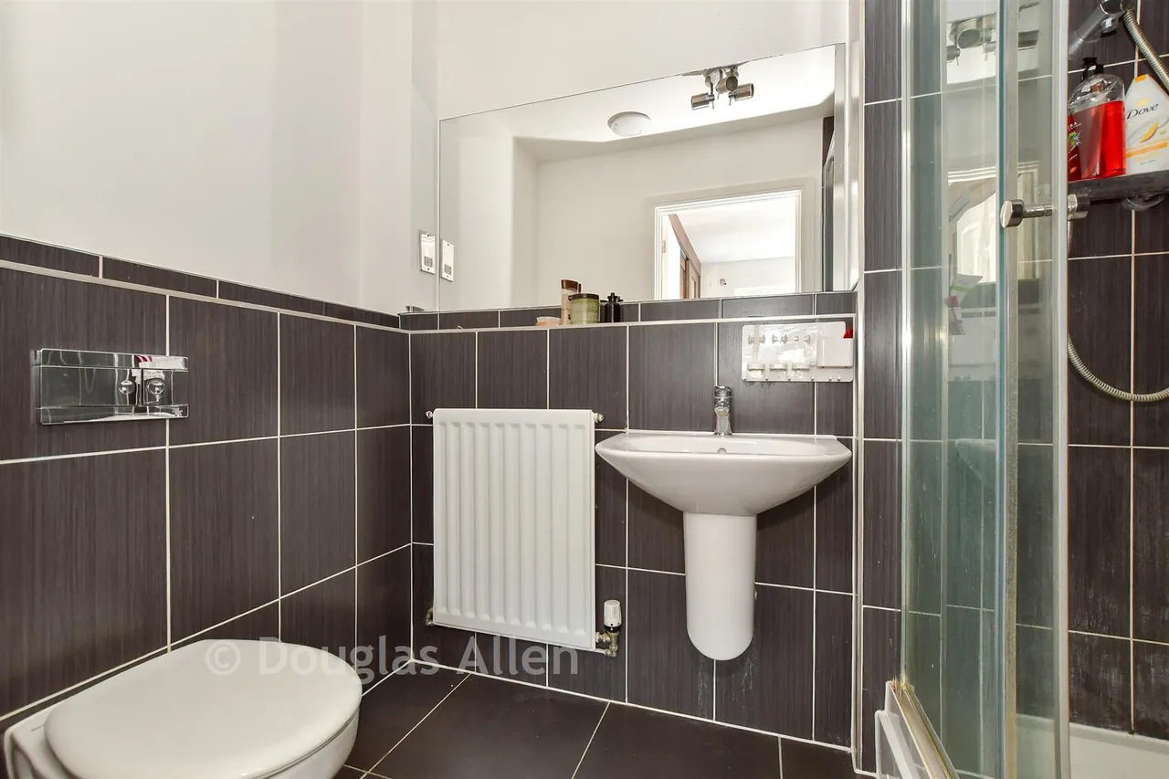 Rosen Crescent, Brentwood, CM13, photo 10