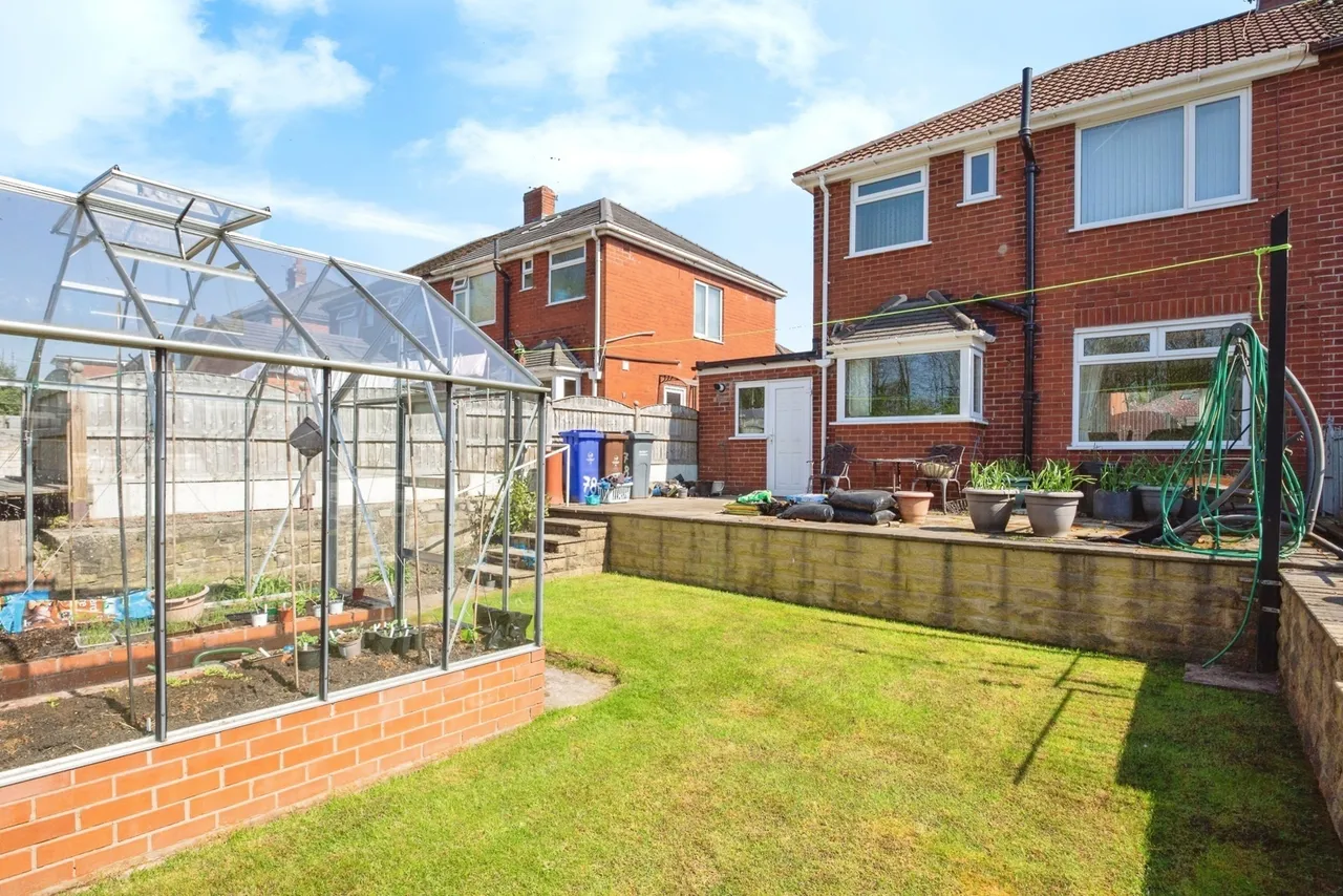 West Avenue, New Moston, Manchester, M40, photo 15