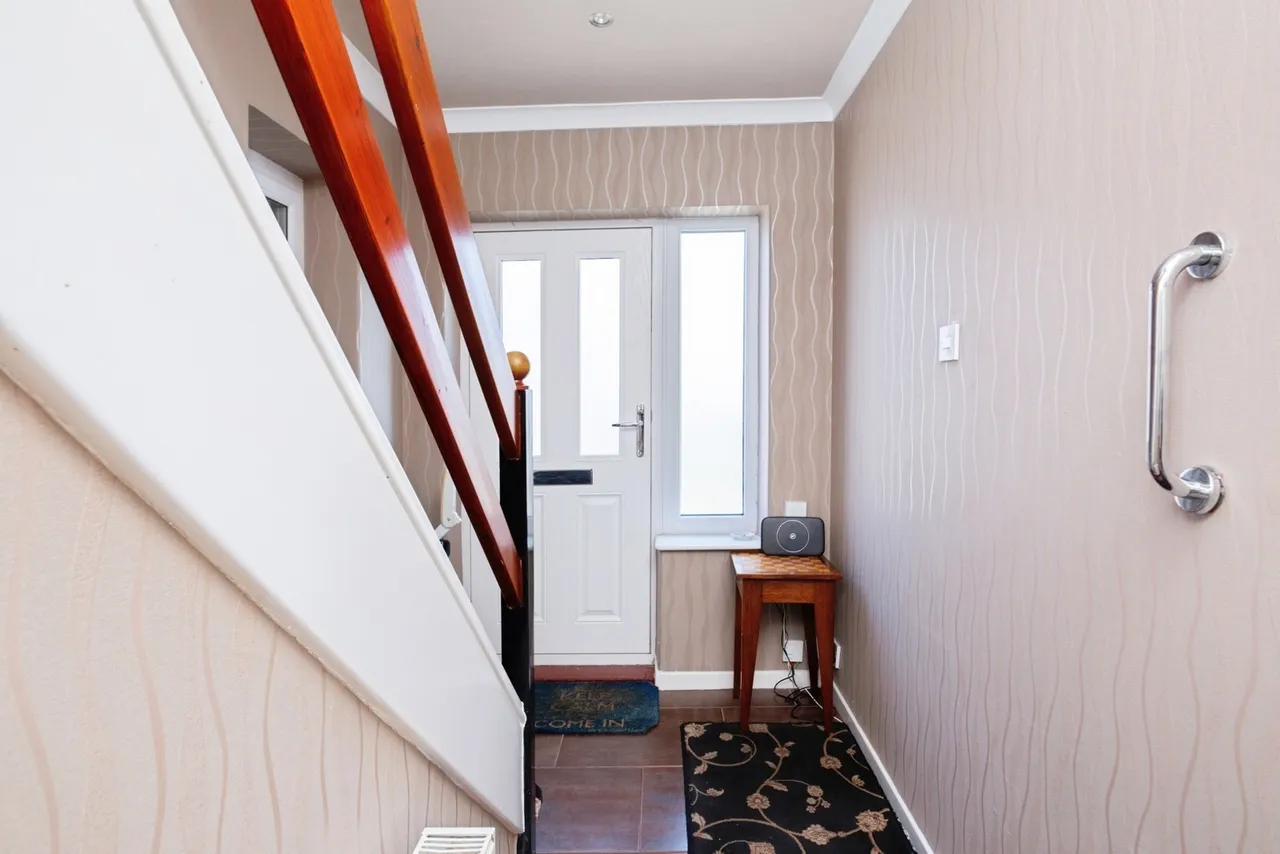 West Avenue, New Moston, Manchester, M40, photo 2