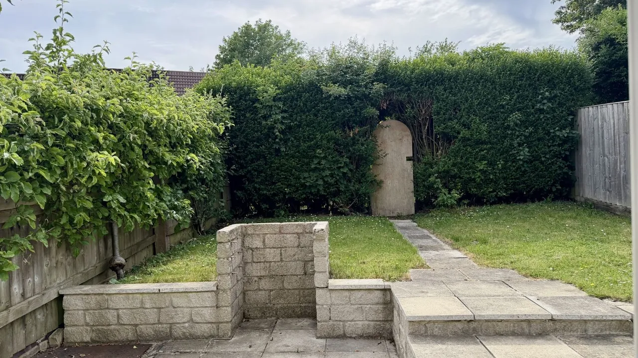 Arnolds Way, Cirencester, GL7, photo 2