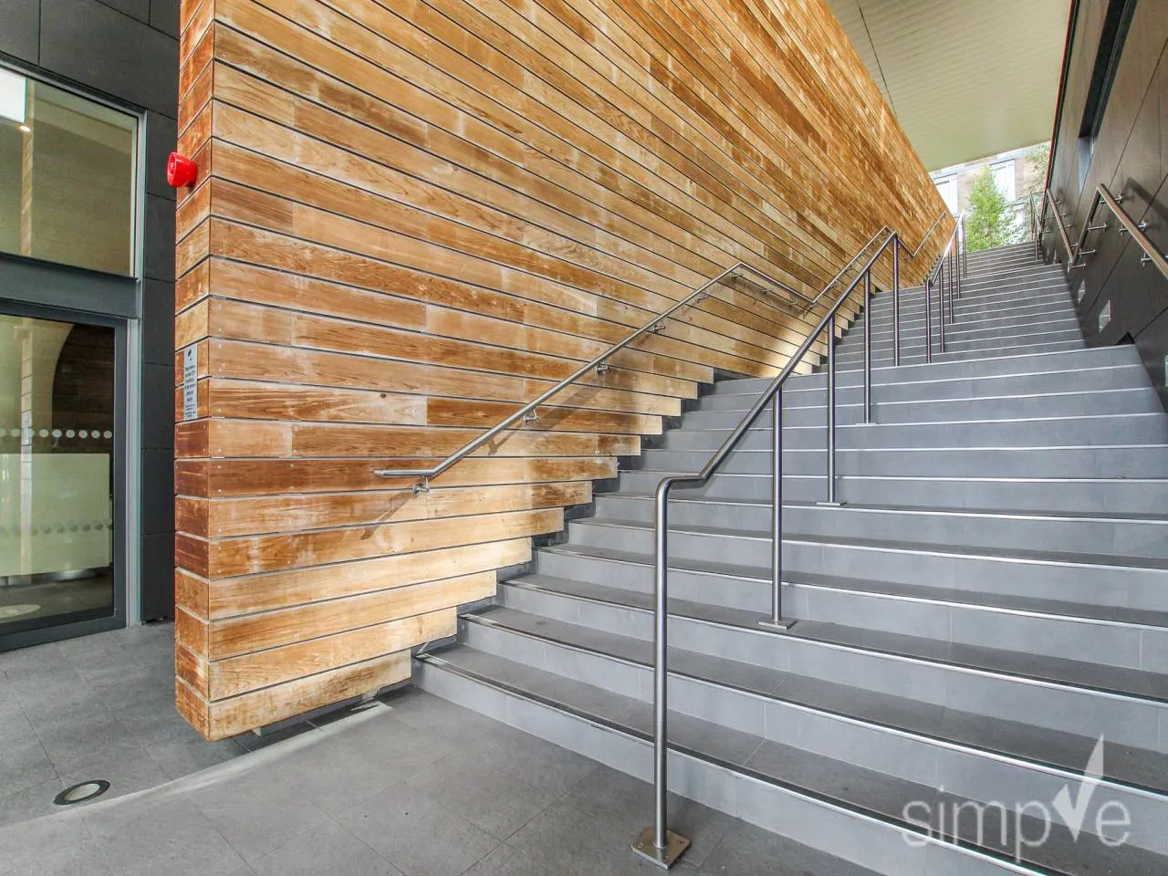 Station Approach, Hayes, UB3, photo 6