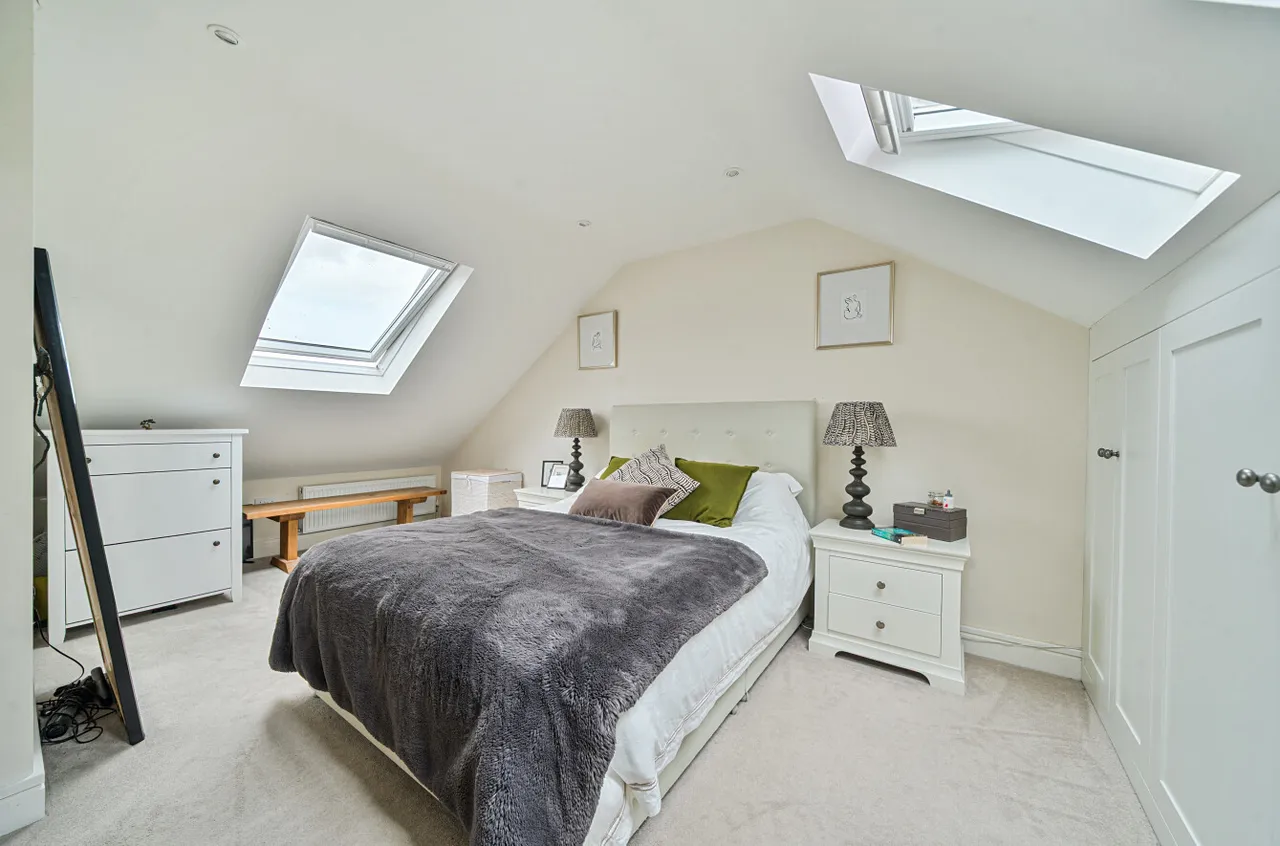 Burnham Square, Upper Froyle, GU34, photo 11