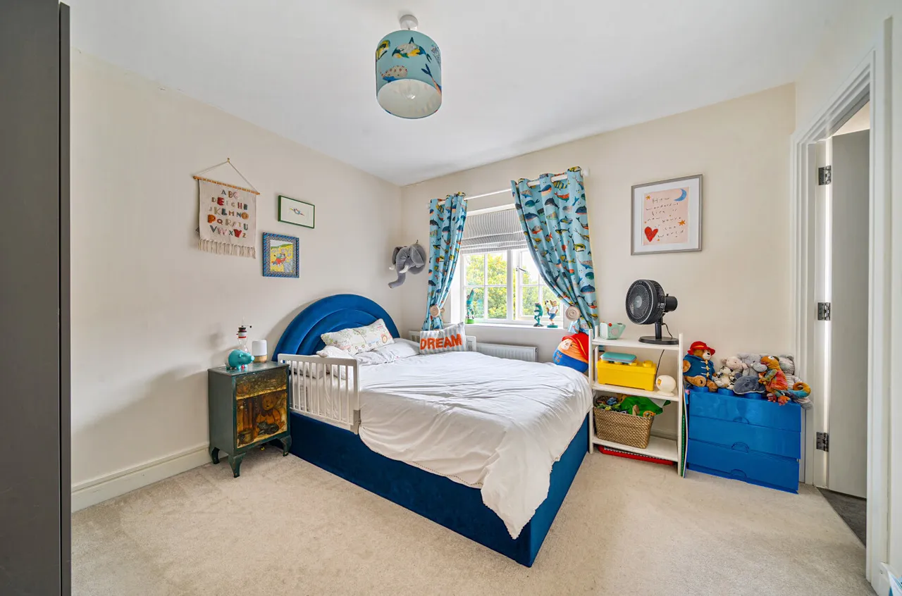 Burnham Square, Upper Froyle, GU34, photo 5