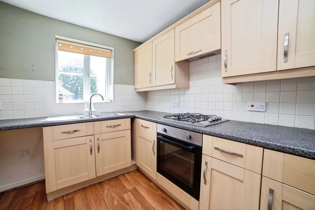 Mercia Court, Huthwaite, NG17, photo 5