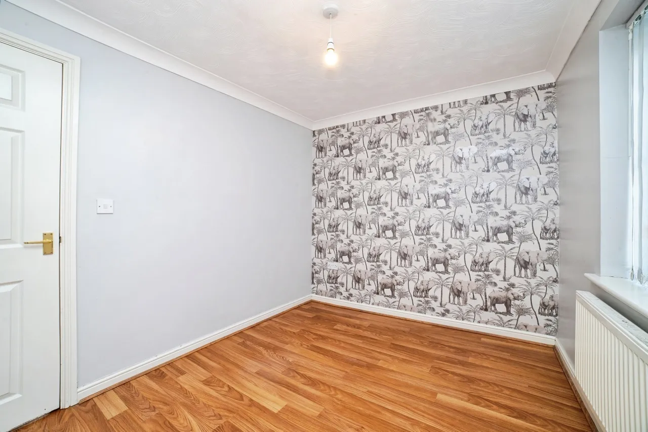 Mercia Court, Huthwaite, NG17, photo 9