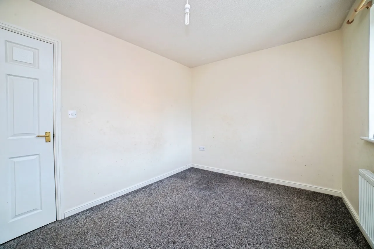 Mercia Court, Huthwaite, NG17, photo 19