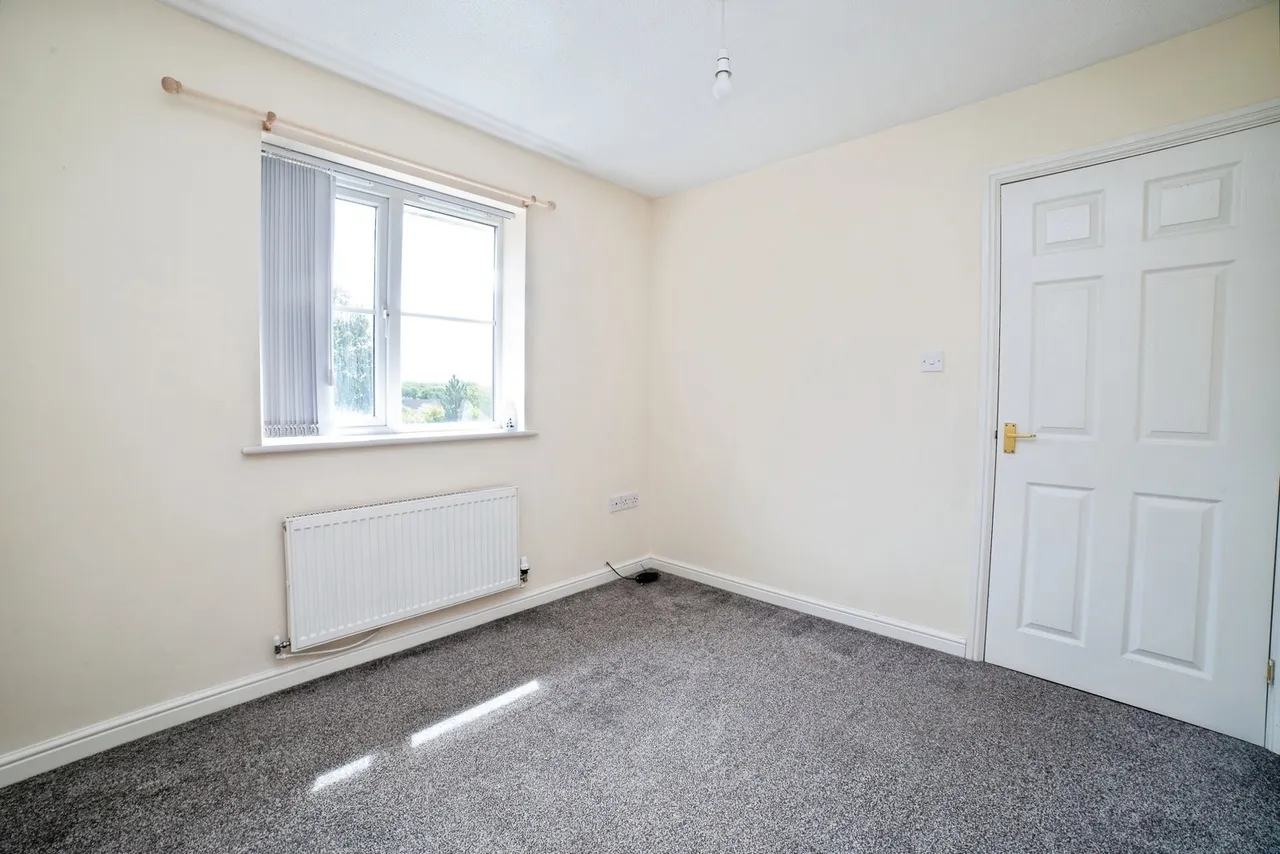 Mercia Court, Huthwaite, NG17, photo 18