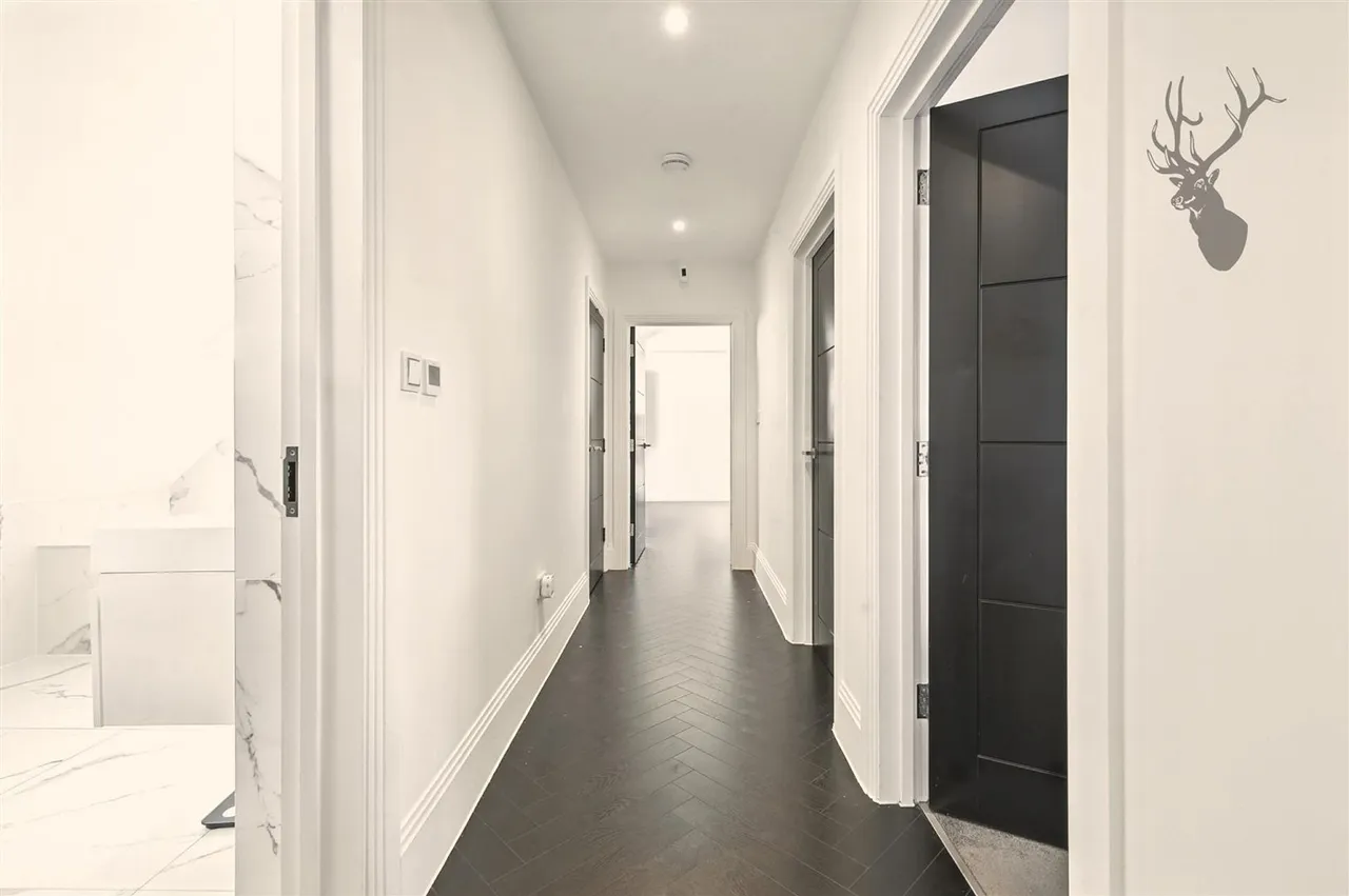 Manor Road, Chigwell, IG7, photo 9