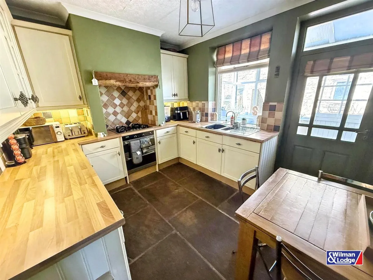 Harper Square, Sutton-In-Craven, BD20 7NE, photo 5