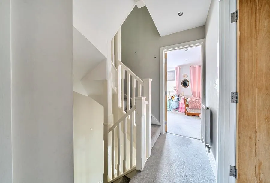 Bath Road, Bridgeyate, BS30, photo 8
