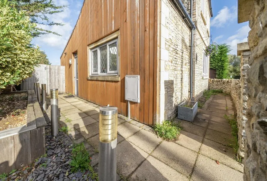 Bath Road, Bridgeyate, BS30, photo 22