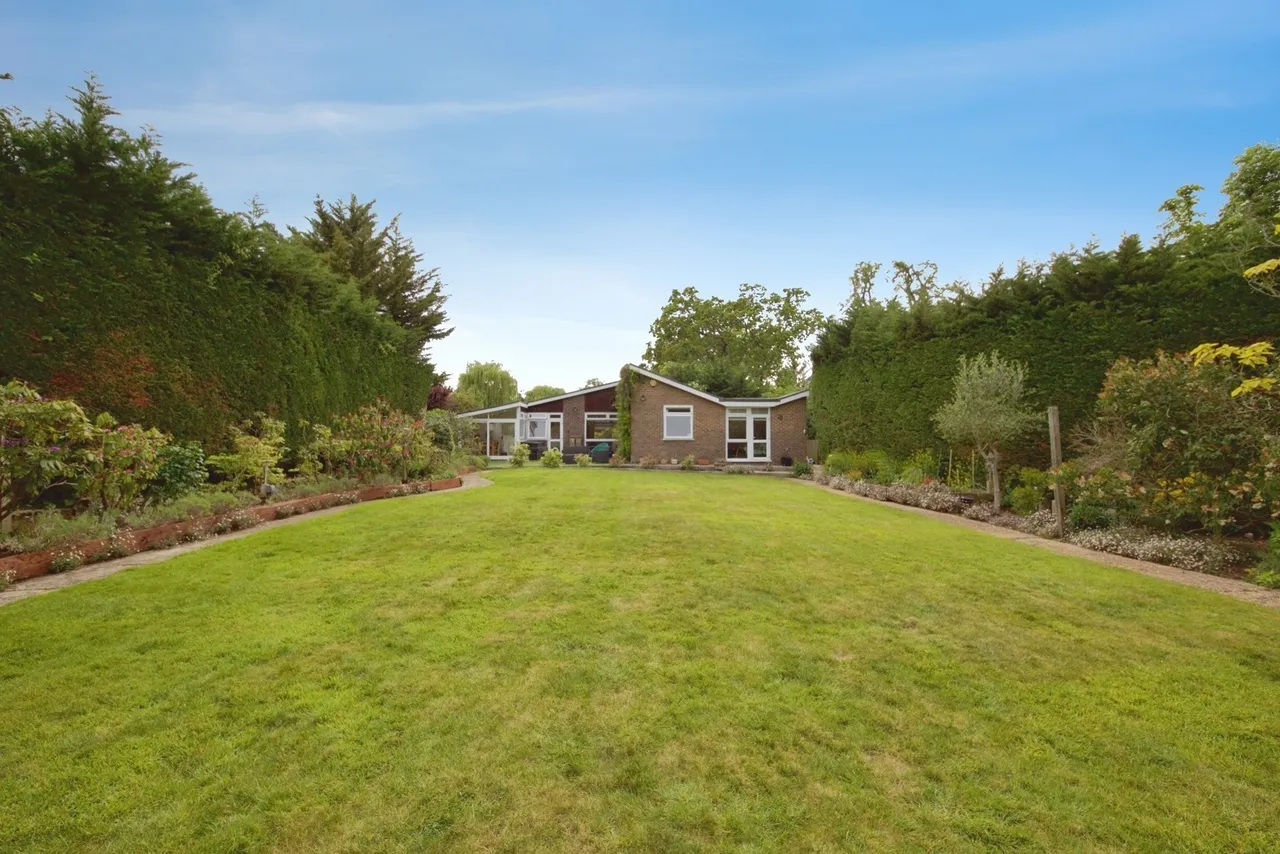 South Lodge Drive, LONDON, London, N14, photo 13