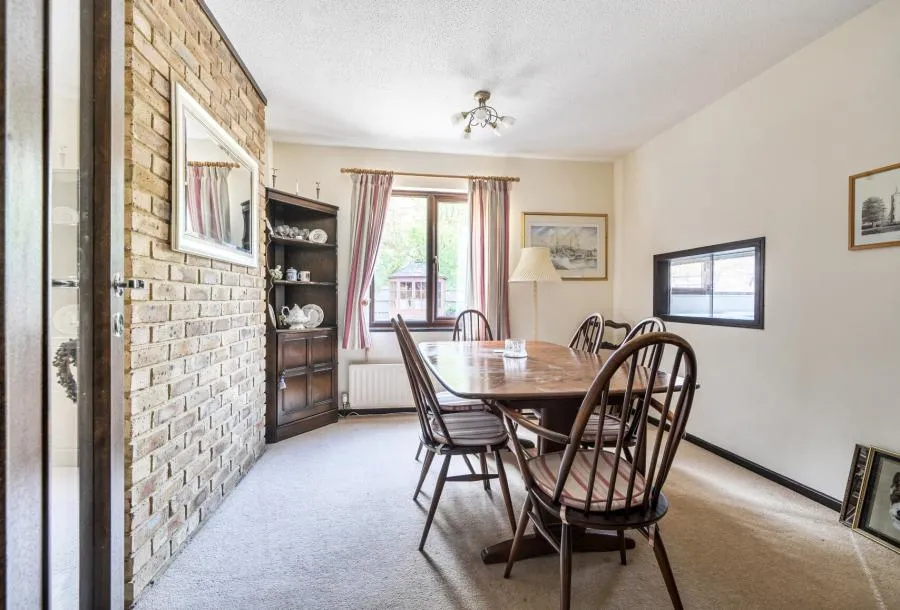 The Fieldings, Horley, RH6, photo 5