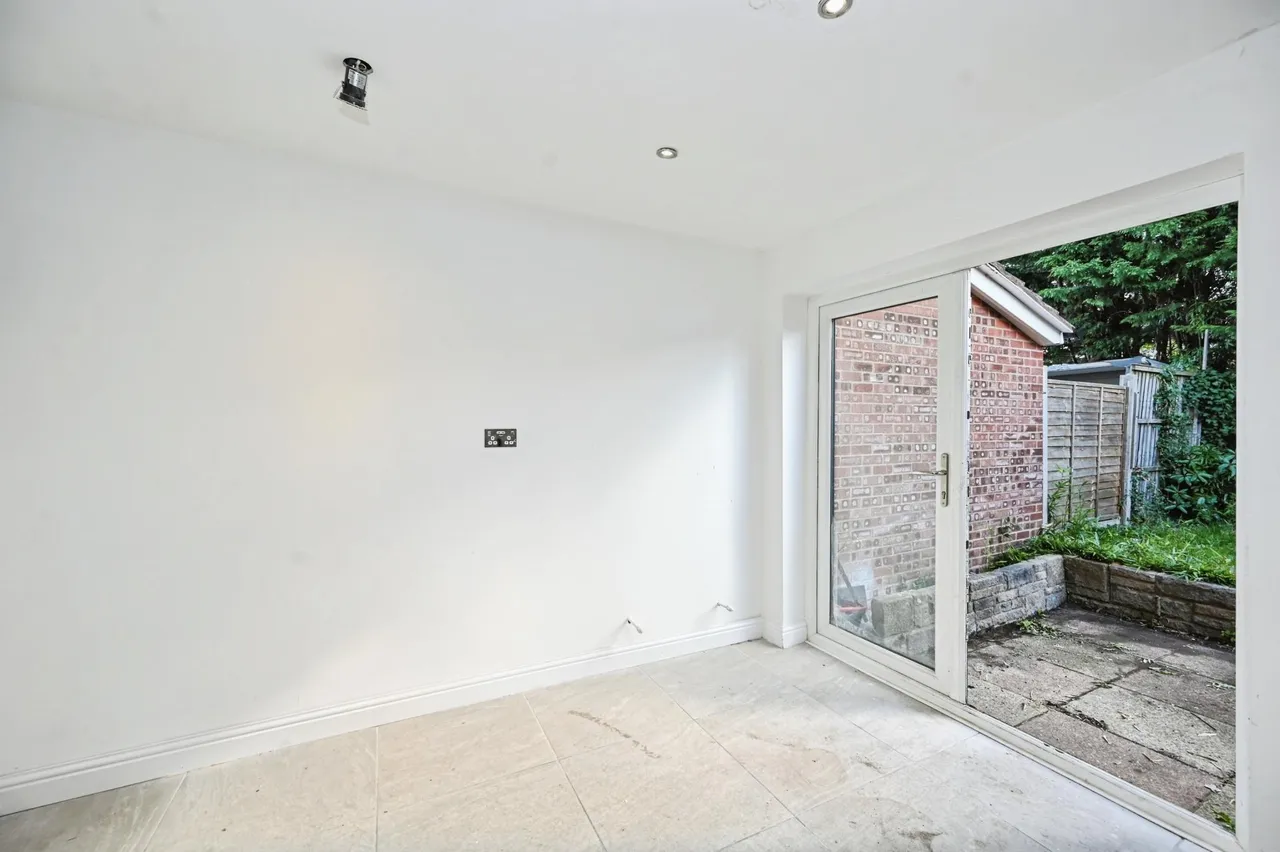Wainfleet Close, Wigan, WN3, photo 10