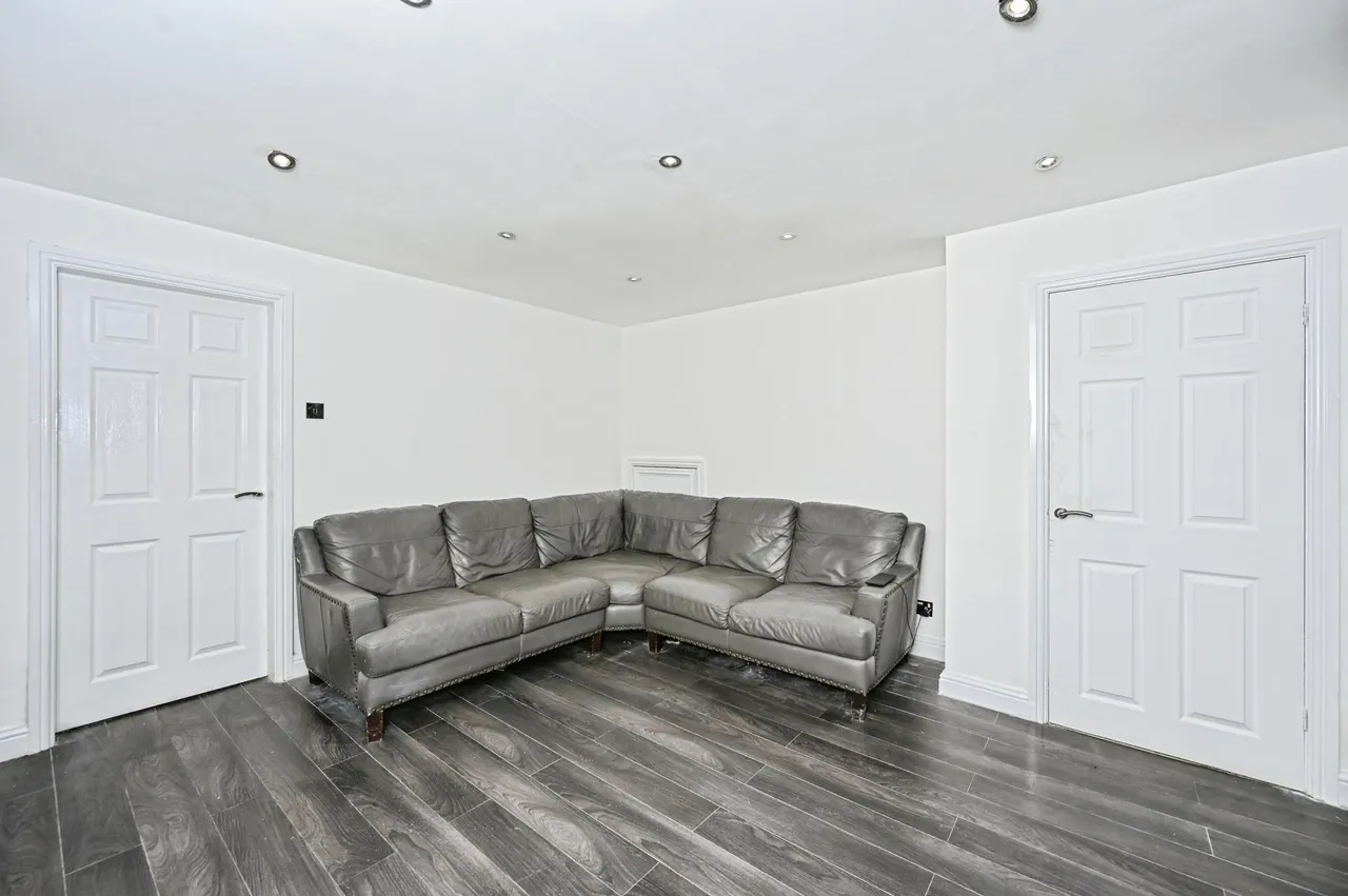 Wainfleet Close, Wigan, WN3, photo 2