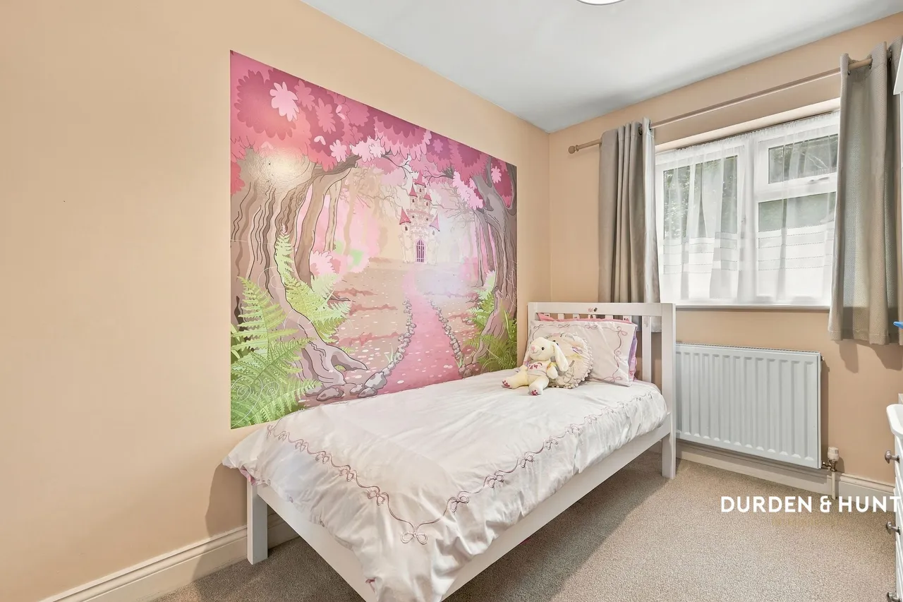 Spinney Close, Rainham, RM13, photo 14