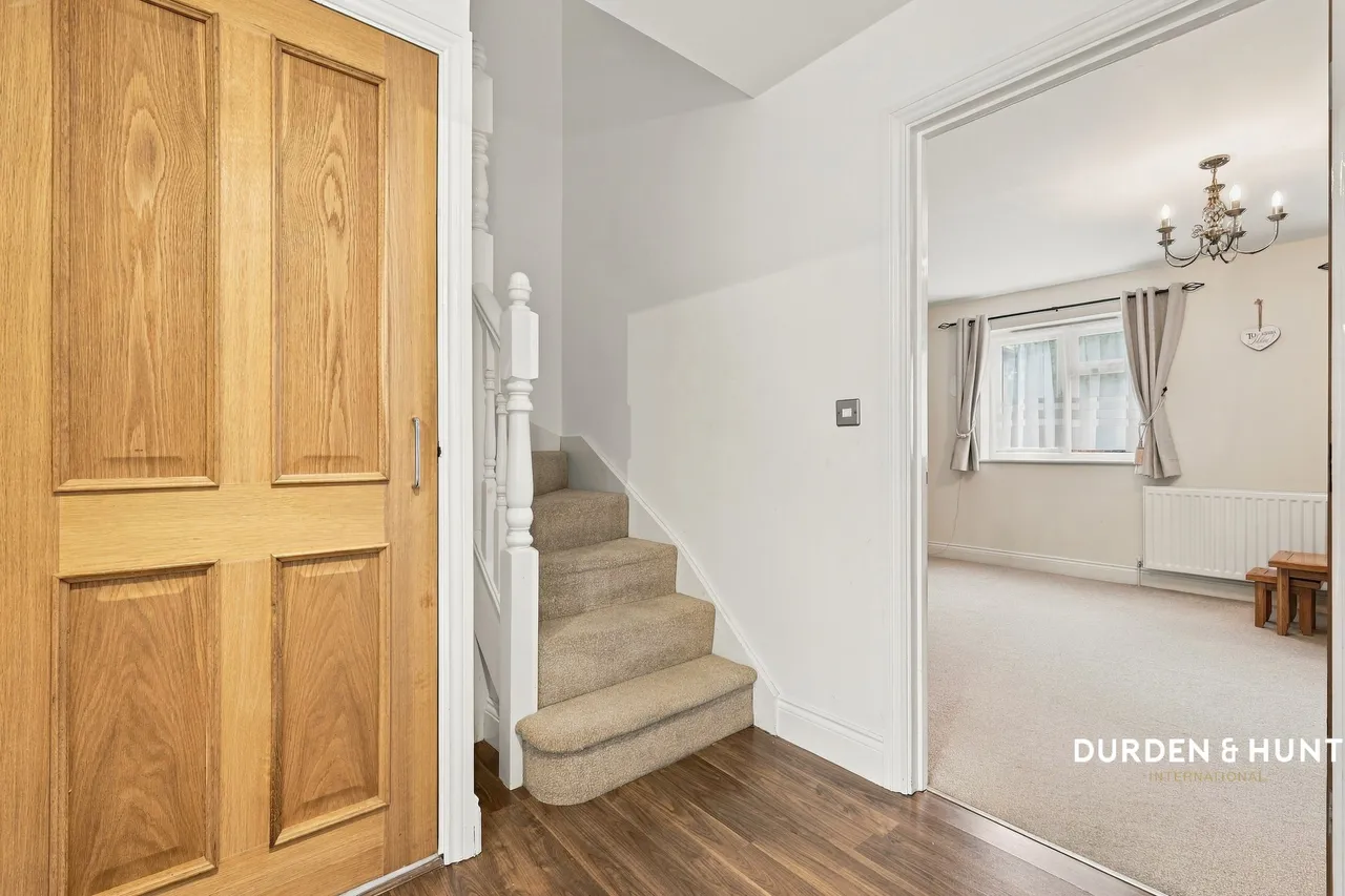 Spinney Close, Rainham, RM13, photo 10