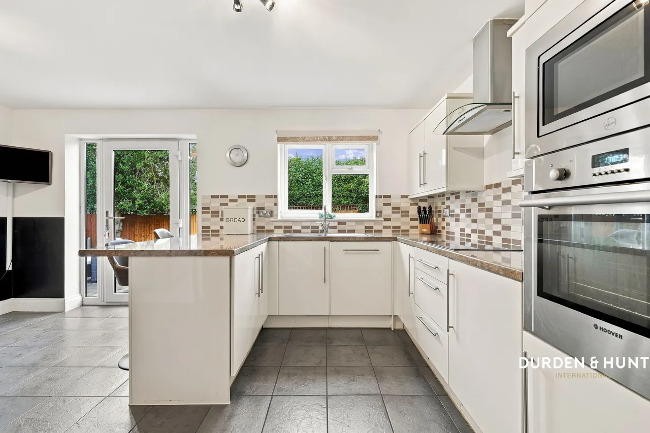 Spinney Close, Rainham, RM13, photo 5