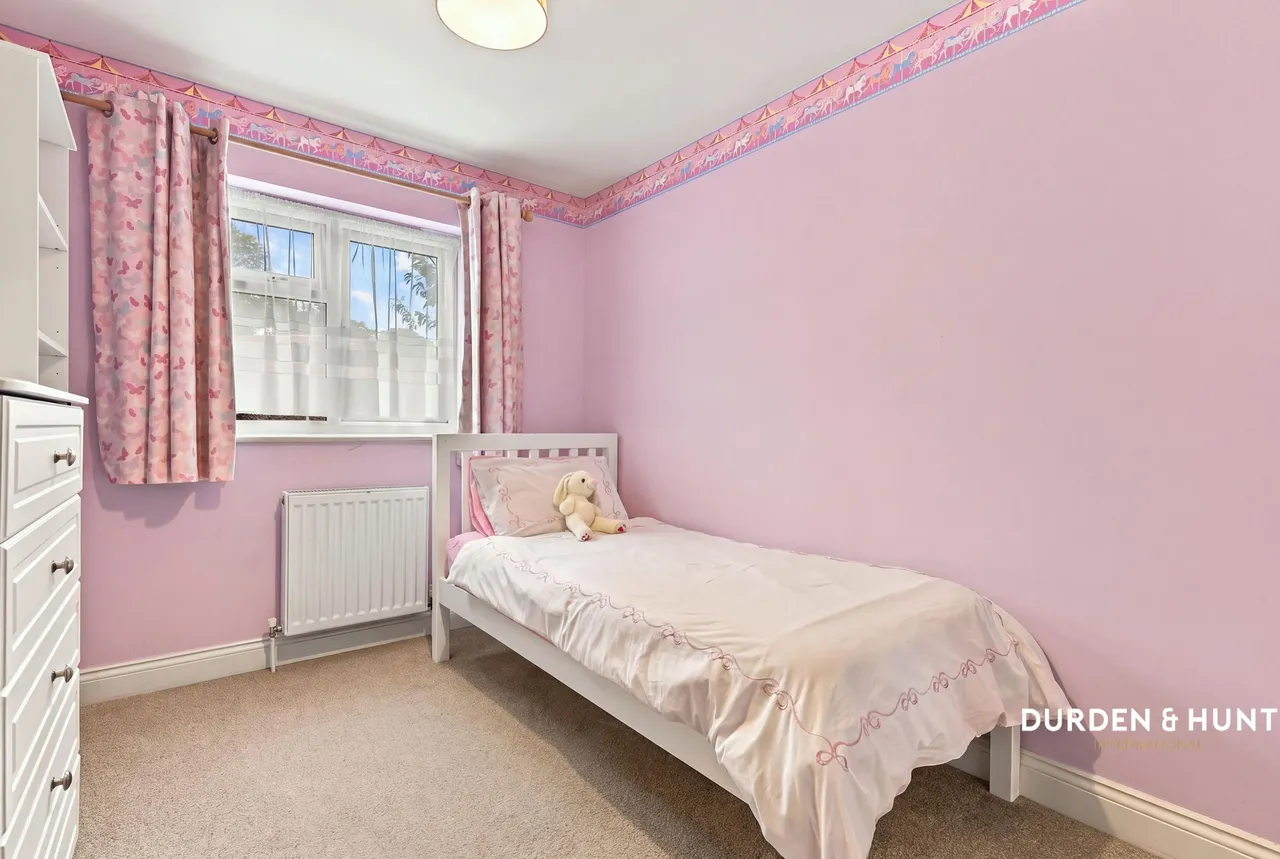 Spinney Close, Rainham, RM13, photo 16