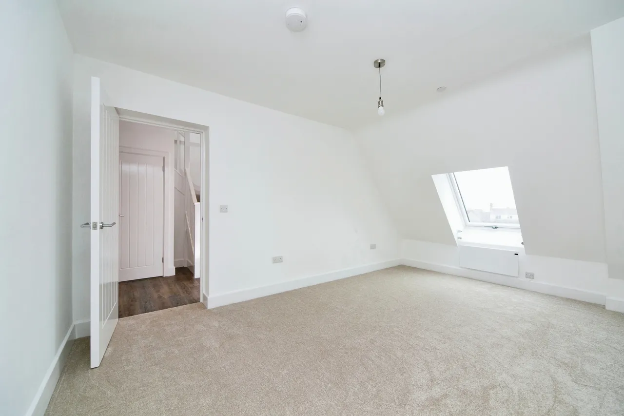 Woodland Road West, Colwyn Bay, LL29, photo 7