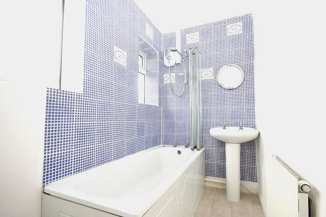 Twickenham Road, Hanworth, TW13, photo 5