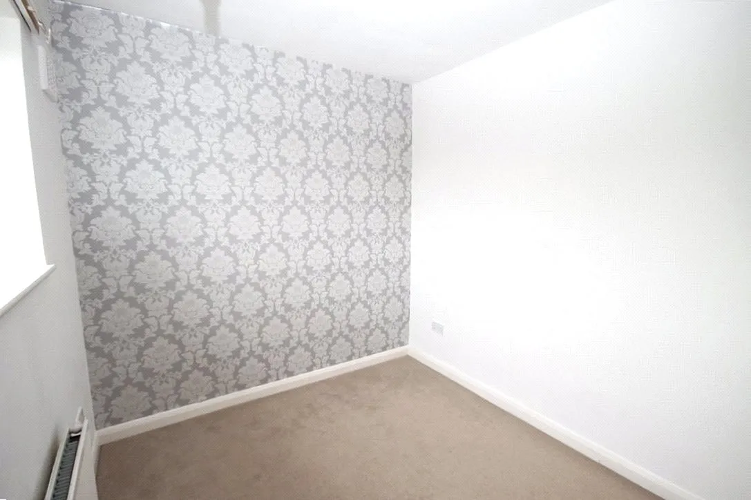 Twickenham Road, Hanworth, TW13, photo 6