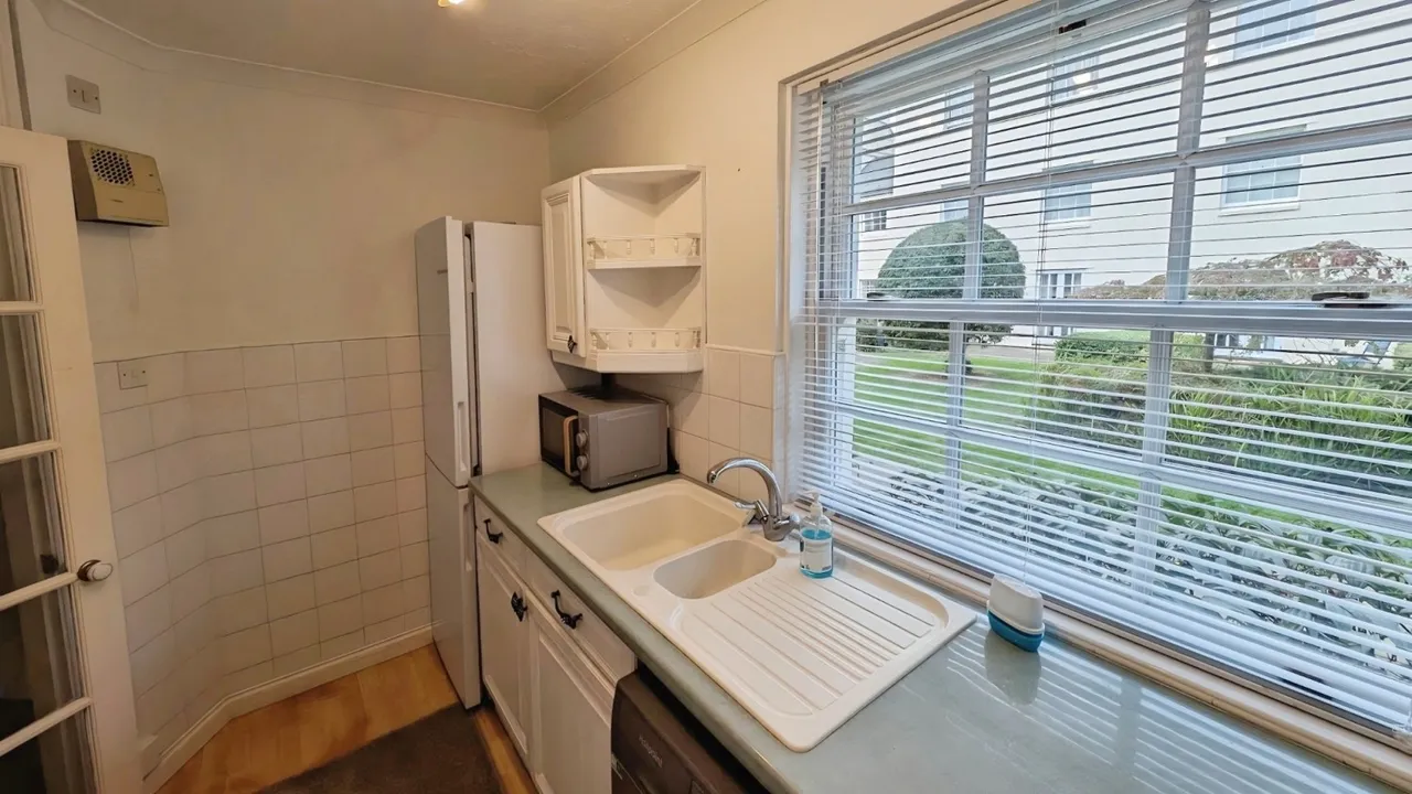 Gravel Hill Road, Yate, BS37, photo 8