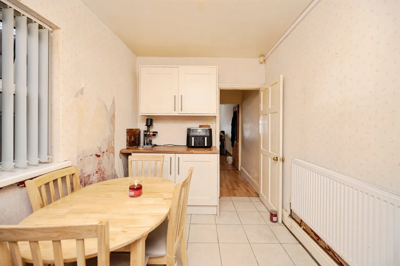 Bertram Road, Smethwick, B67, photo 7