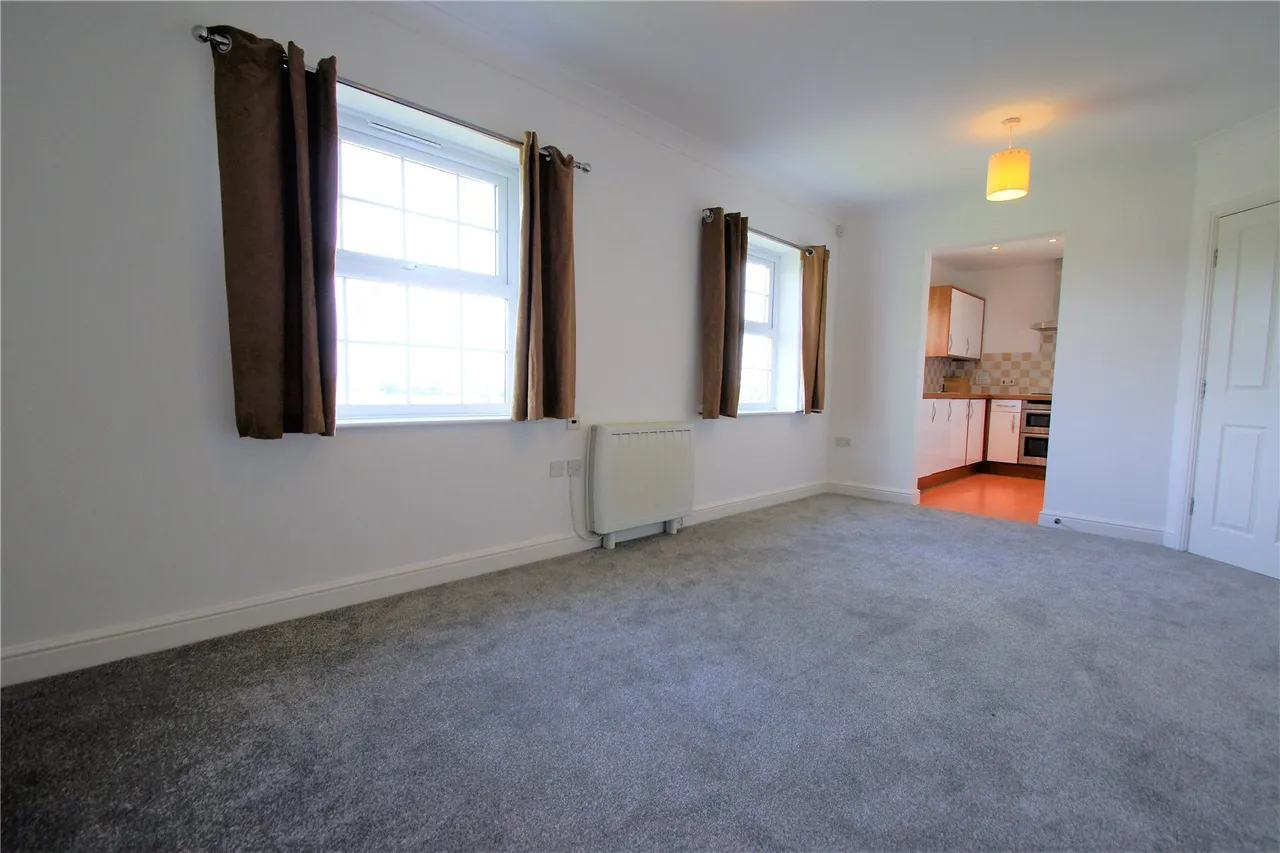Red Gables Court, Church Leigh, ST10, photo 6