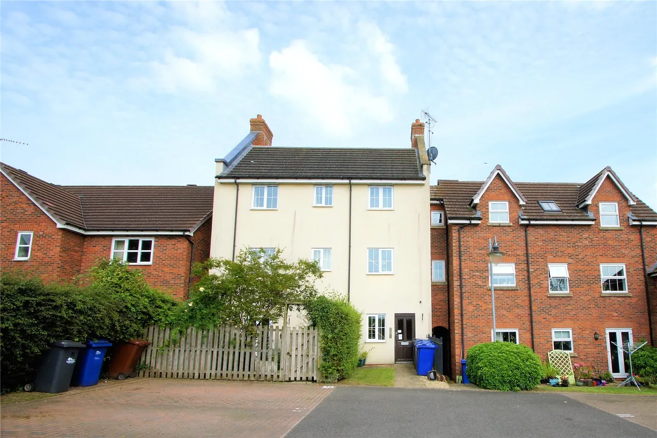 Red Gables Court, Church Leigh, ST10, photo 5
