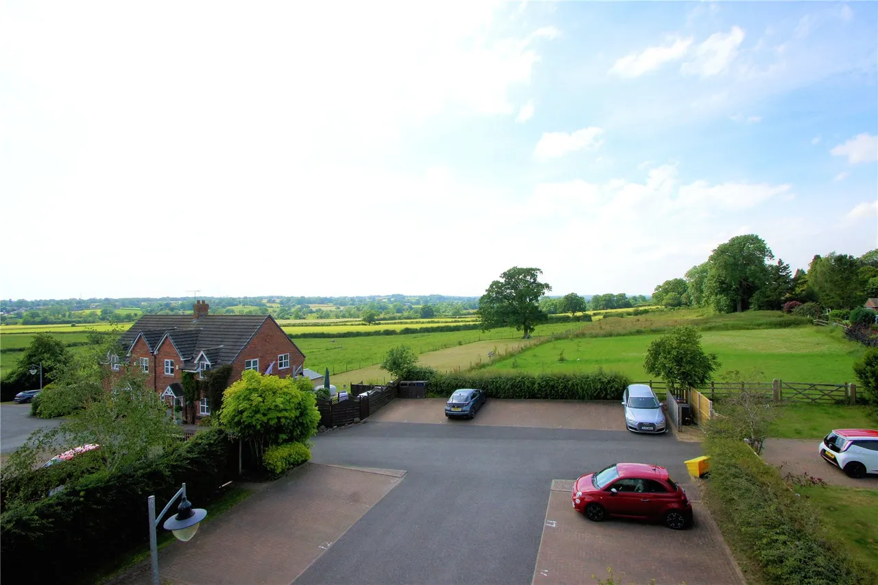 Red Gables Court, Church Leigh, ST10, photo 11