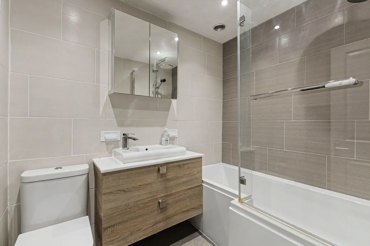 Blacksmiths Close, South Littleton, WR11, photo 19